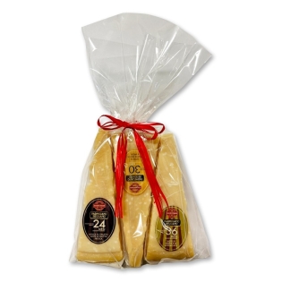 Tris Degustazione Parmigiano Reggiano 24-30-36 mesi | Formaggi Tipici Italiani Tris Degustazione Parmigiano Reggiano 24-30-36 mesi | Formaggi Tipici Italiani