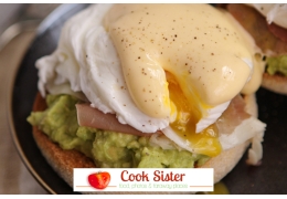 Eggs Benedict with avocado, Parma ham and hollandaise sauce